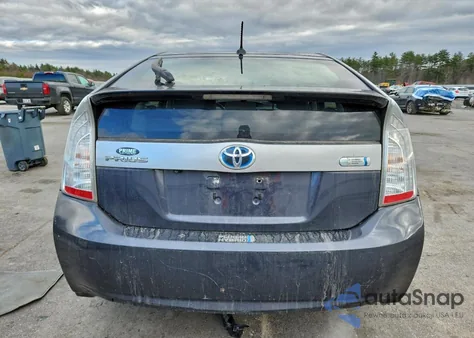 2013 Toyota Prius Plug-In z USA, uszkodzony, nr VIN JTDKN3DP9D3037054